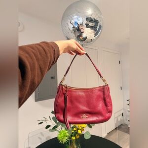 Coach Shoulder Bag/Bright Cherry/Gold Hardware
